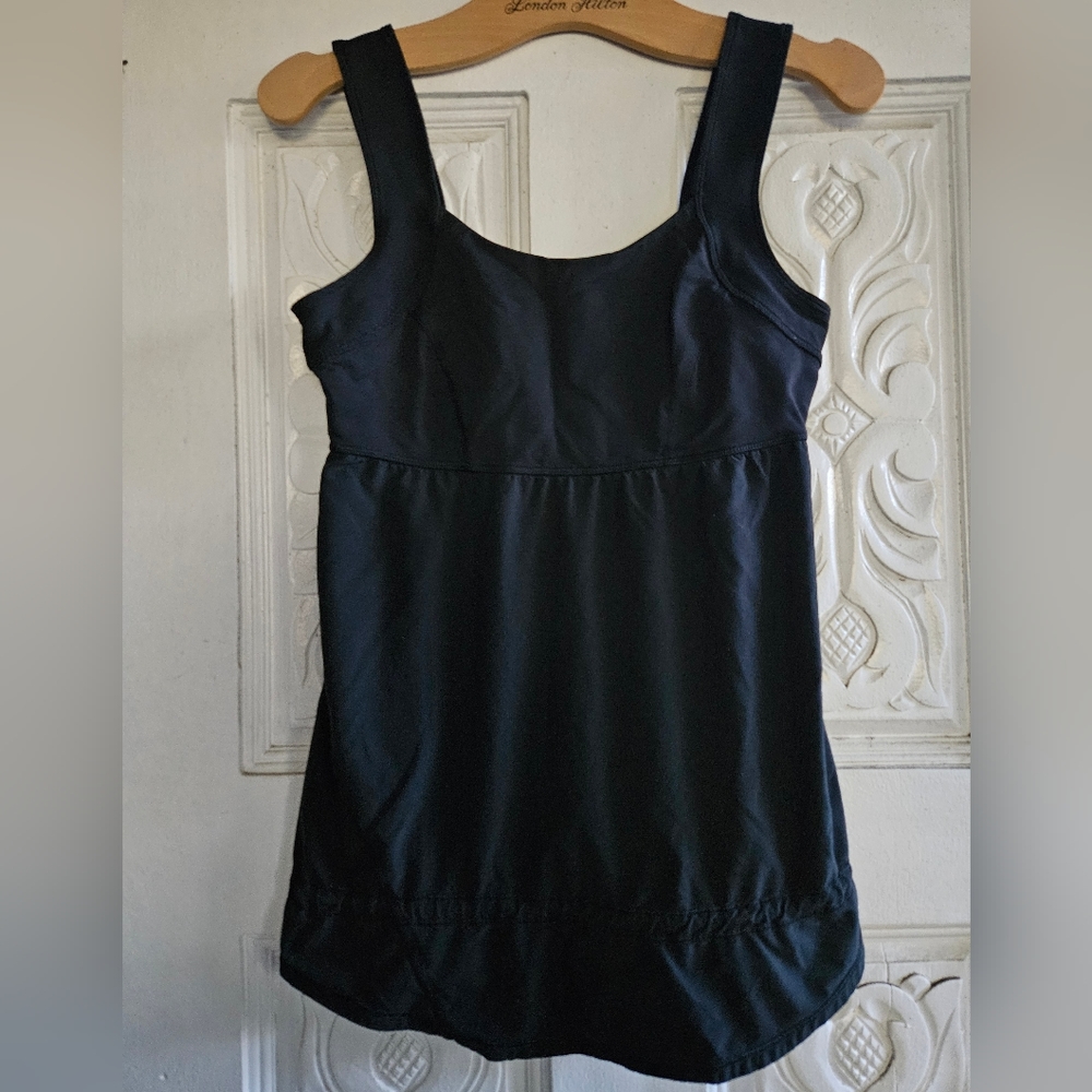 Lululemon Athletica Women's Black Athletic Tank Top Size 6